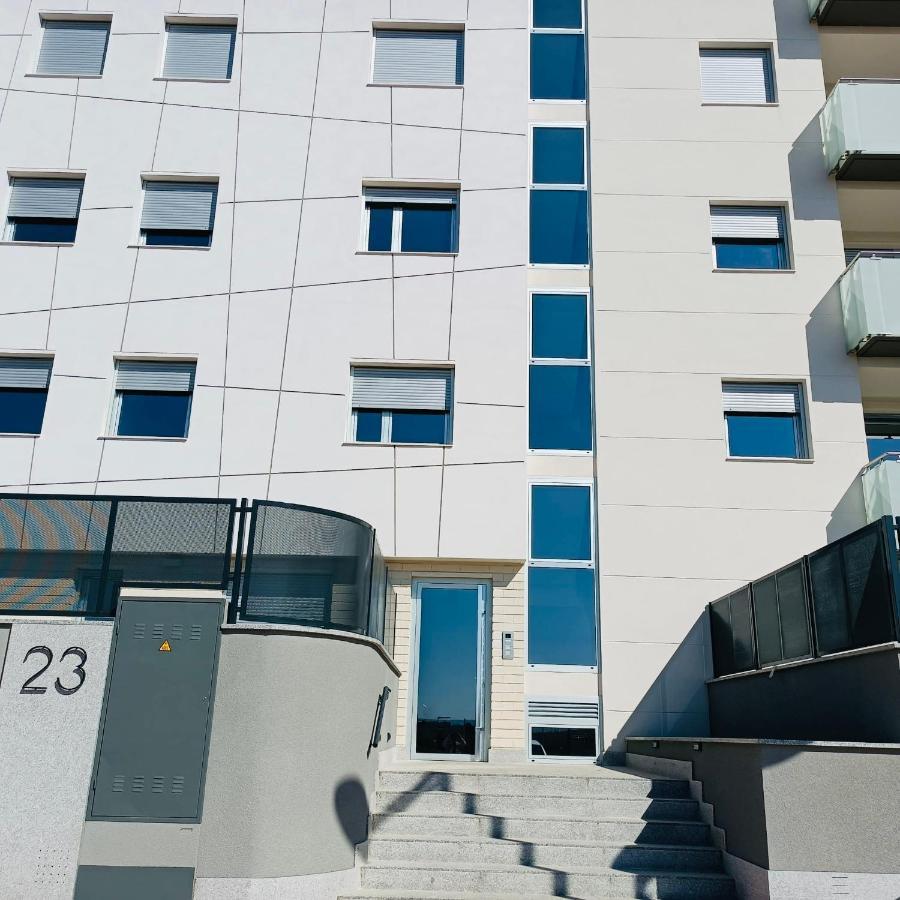 Апартаменты Precioso Piso Monzon Terraza, Parking,Piscina,Zona De Juegos Экстерьер фото